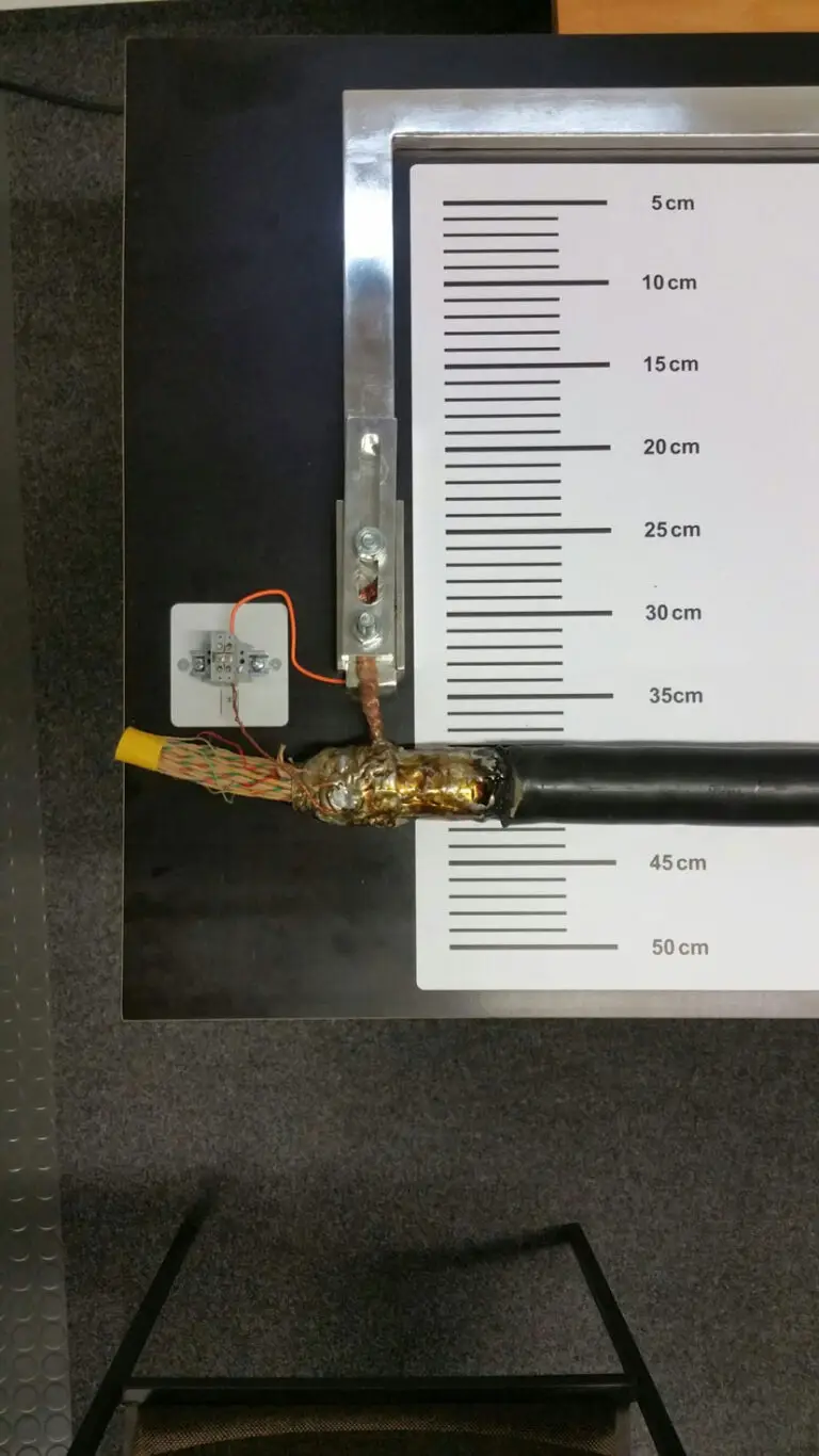 Preparation and connection of the cable