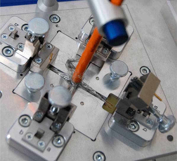 Cobalt-DT-with-cable-Picture-Neuecorrige